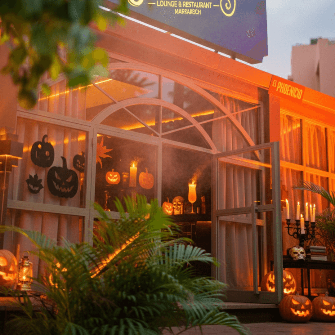 Intérieur élégant du HAVANA Lounge avec tables dressées et éclairage tamisé